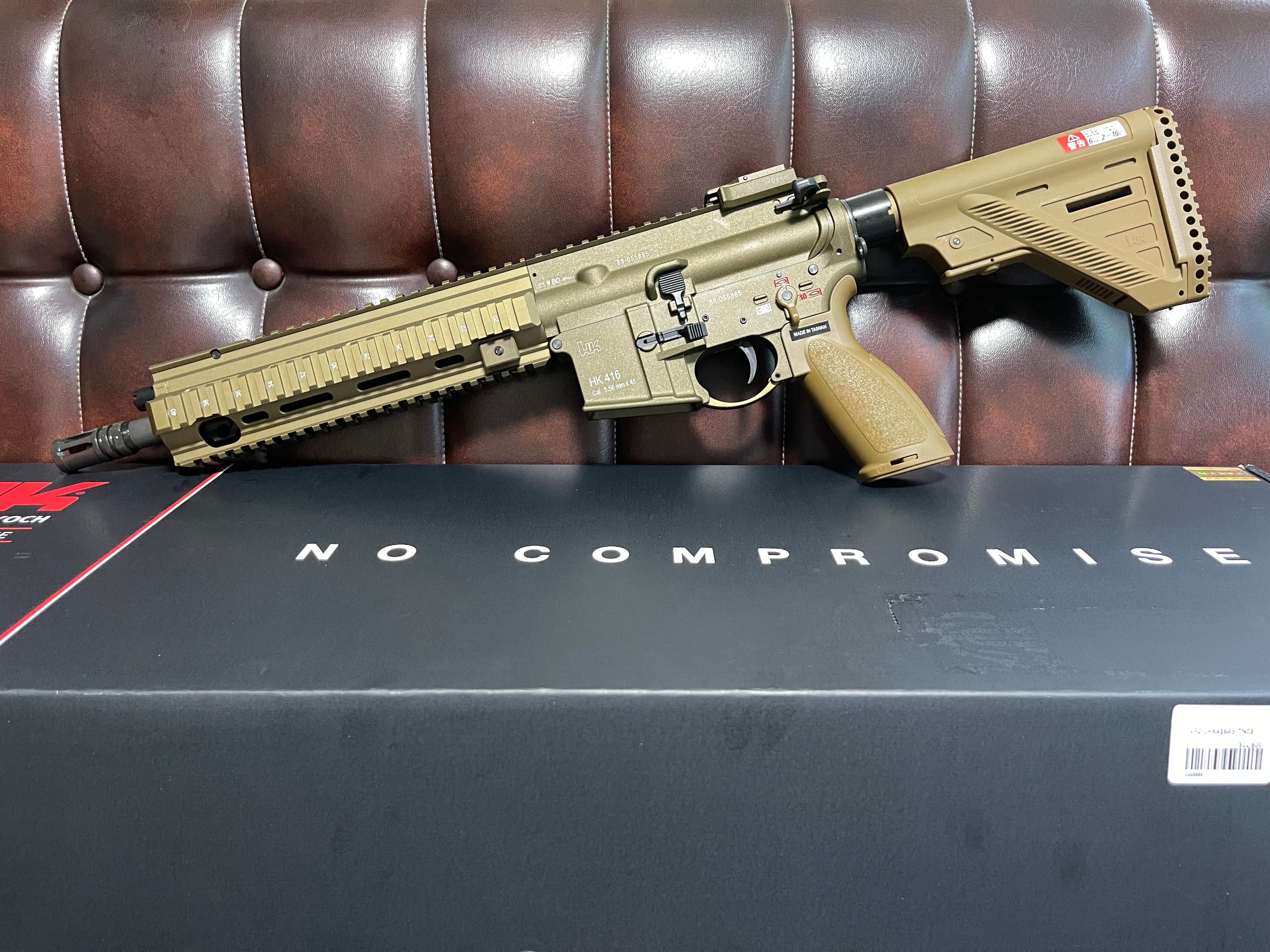 VFC Colt URG-I Carbine V3 DX ver. ガスブローバック (COLT Licensed) デザートカラー 